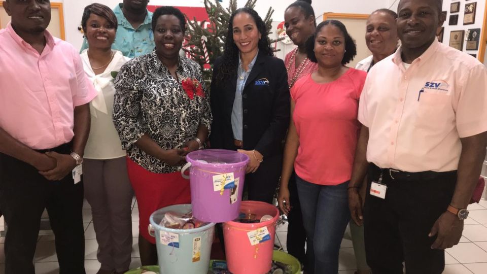 2018-SZV-Staff-Christmas-donations.jpeg