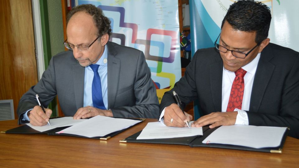 CARPHA-CAIC-MoU-2019.jpg