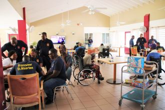 Fire-fighters-with-residents-of-the-Senior-Citizen-Home--scaled.jpg
