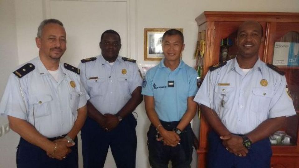 French-Ducth-traffic-officers.jpg