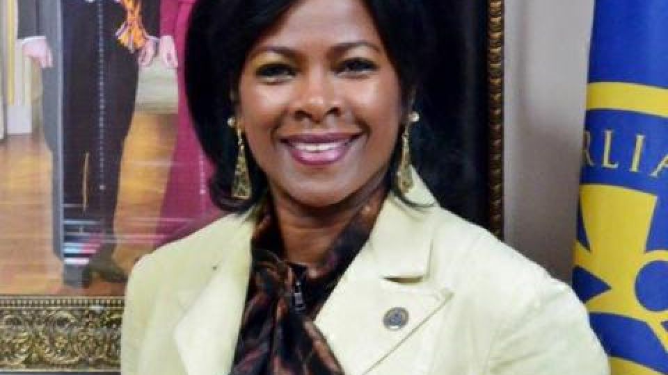 President-of-Parliament-of-Sint-Maarten-Hon.-Gracita-Arrindell.jpg